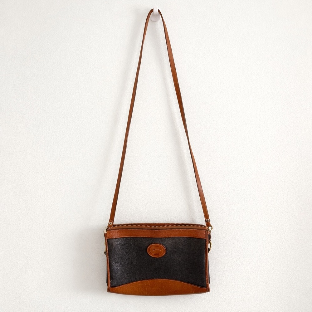 Vintage Dooney & Bourke all weather leather purse DAMAGED